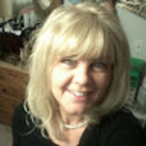 Meet your Posher, Angie